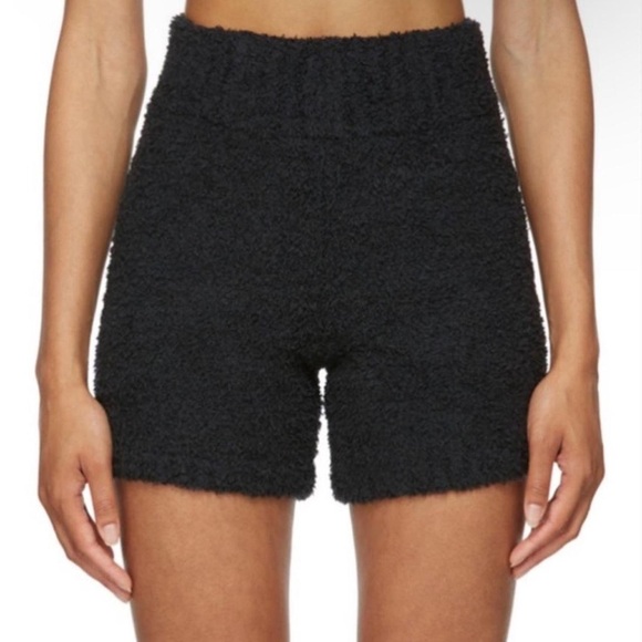 SKIMS Cozy Knit Shorts L/XL - Picture 3 of 3
